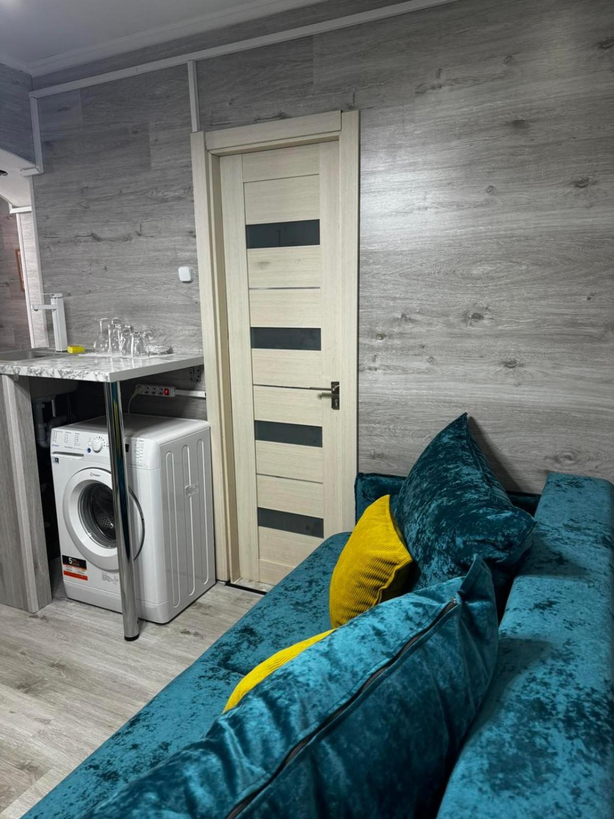 Cozy Good Apartment Chişinau Exteriör bild